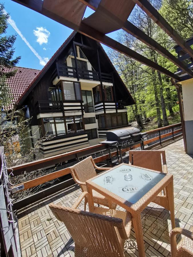 Apartament Kalinderu K2 Buşteni Exterior foto