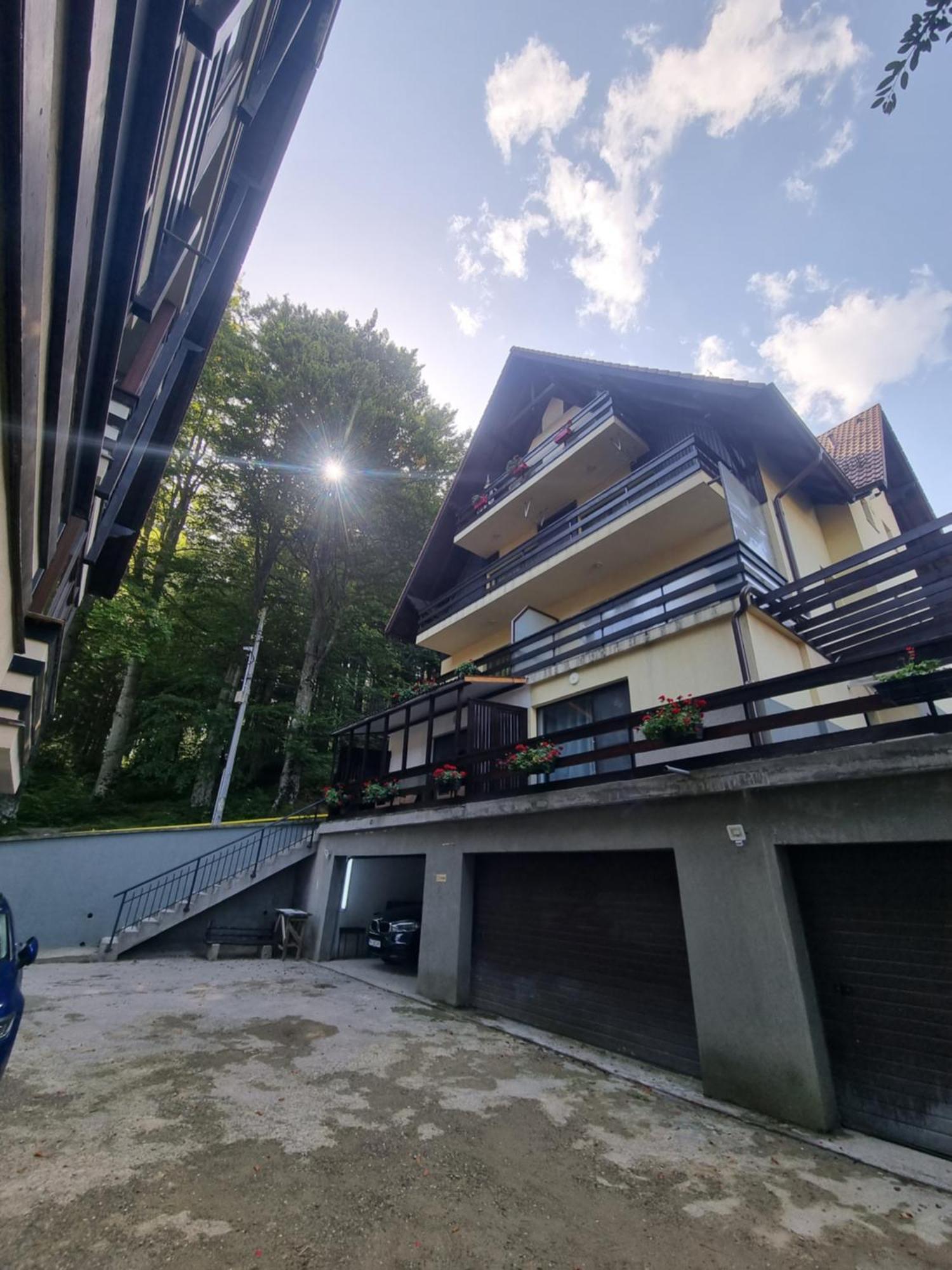 Apartament Kalinderu K2 Buşteni Exterior foto
